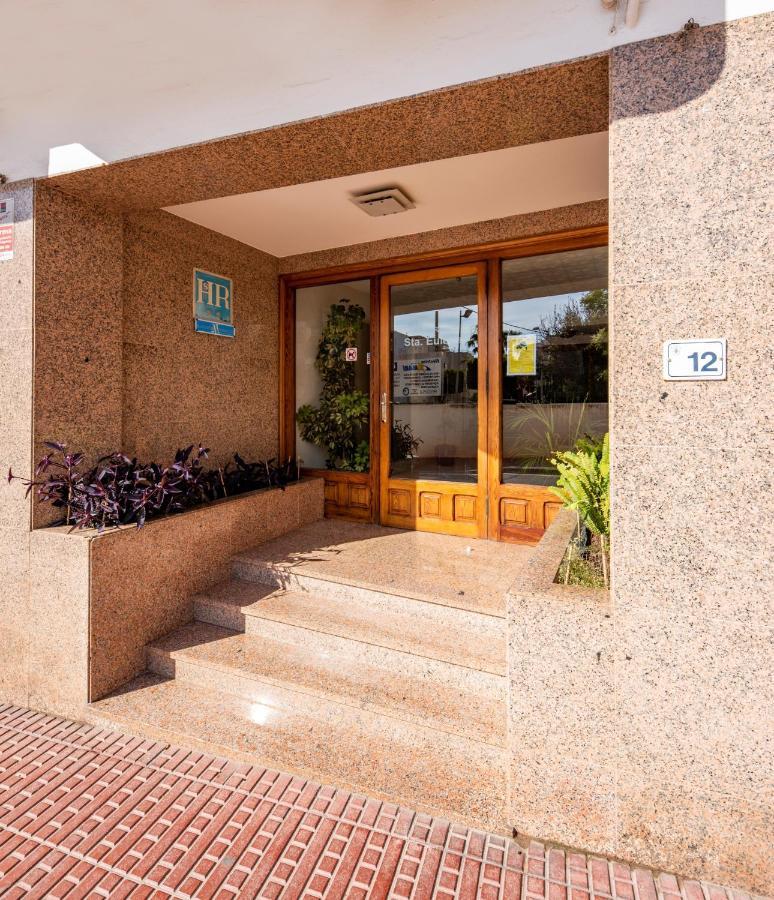 Hostal Y Apartamentos Santa Eulalia Santa Eularia des Riu Exterior photo